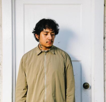 Cuco comparte versión en español de “Aura”