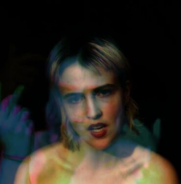 Dana Gavanski comparte el sencillo “At Last I am Free”