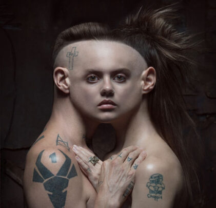 Die Antwoord se defiende ante acusaciones en su contra