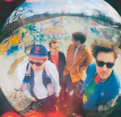 Así suena “Spirals”, lo nuevo de Django Django