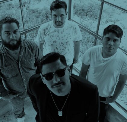 Ve el nuevo video de Elviaje