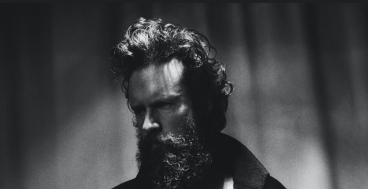 Father John Misty estrena “She Cleans Up”