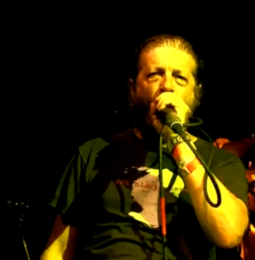 Flag comparte video de una de sus presentaciones