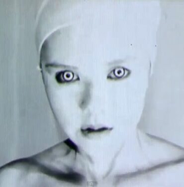 4AD presenta: bEEdEEgEE