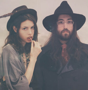Nueva canción de Sean Lennon y Charlotte Kemp Muhl