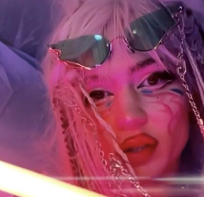 “Love”, lo nuevo de Grimes