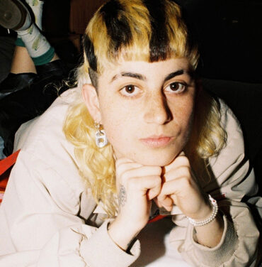 Jimena Amarillo nos transporta en “Long Rock”