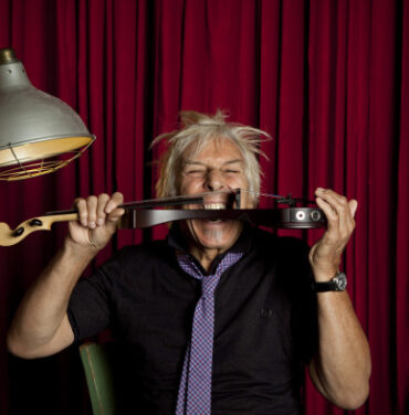 El musico John Cale rendirá homenaje a The Velvet Underground