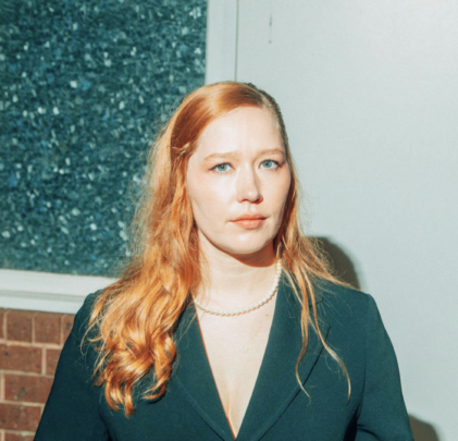 “Love, Try Not To Let Go”, la nueva canción de Julia Jacklin