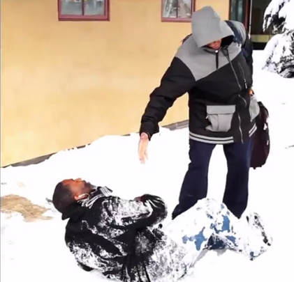 Jurassic 5 estrena tema