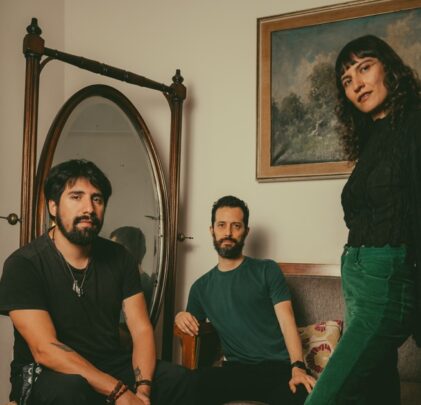 Karen y los Remedios comparte remix de “Silencio” junto a Trooko