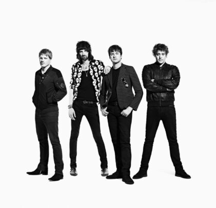 Kasabian estrena 