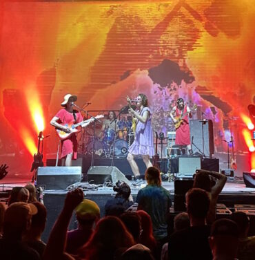 King Gizzard & The Lizard Wizard se une a protestas drag