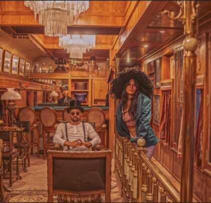 Laguna Mün estrena el video de “Lejos de Aquí”