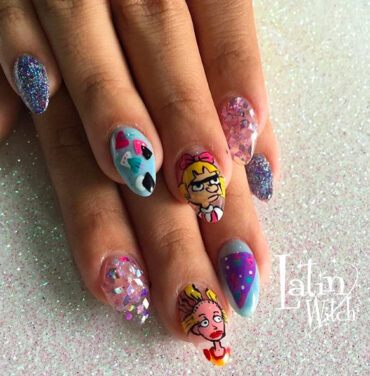 Latin Witch: Uñas de ensueño