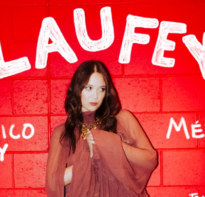 PRECIOS: Laufey iluminará el Teatro Metropólitan