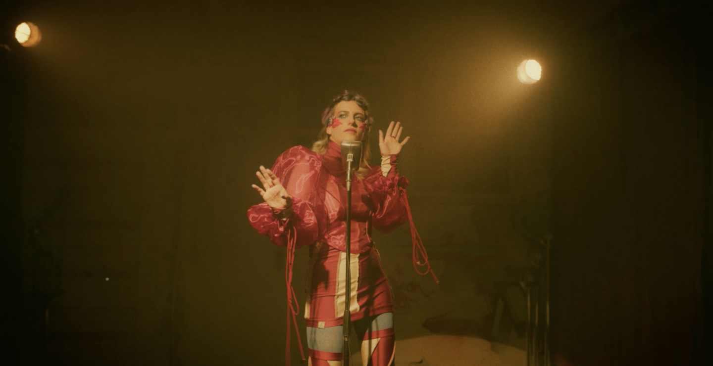 Laurence-Anne estrena videoclip para su canción, “Pájaros”