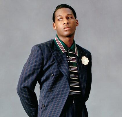 Leon Bridges versiona a Neil Young