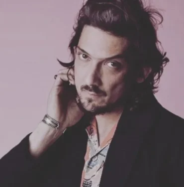 “Visa pa los greengos”, le pide León Larregui a Claudia Sheinbaum
