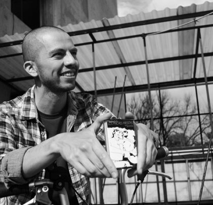 Los Pinches Fresitas te regalan dos temas