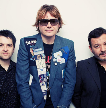 Manic Street Preachers presenta versión alterna de 