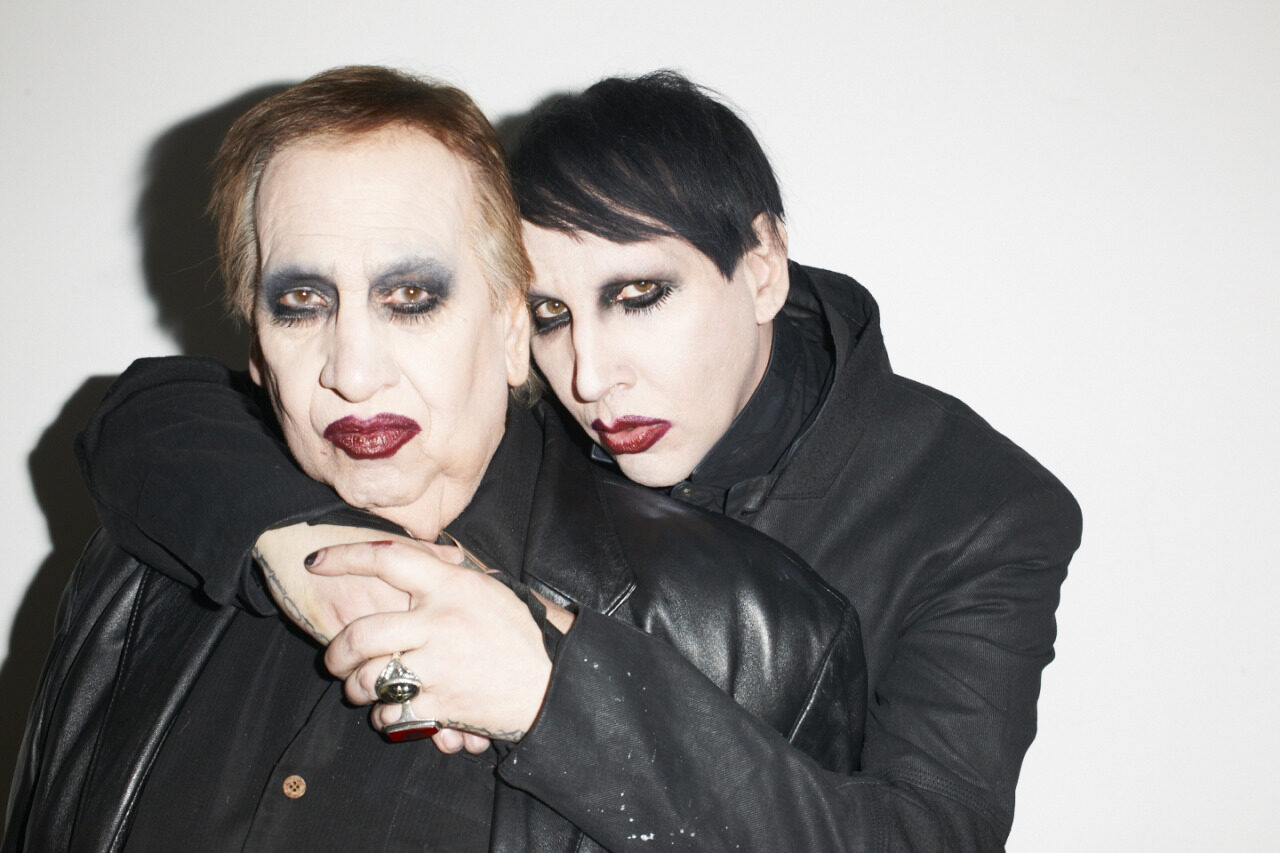 Marilyn Manson le rinde tributo a su padre