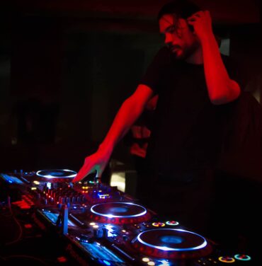 Matthew Dear en el Normandie