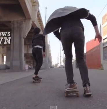 Matt & Kim sobre ruedas en el video de 