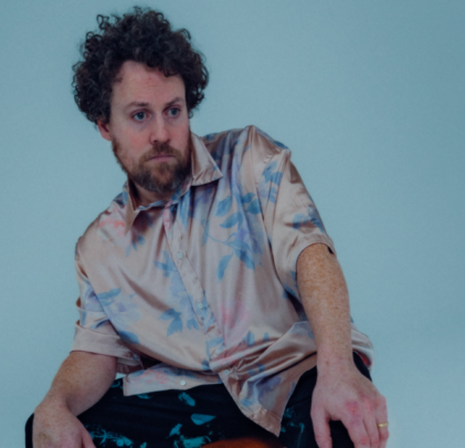 Metronomy desata energía en “Contact High”