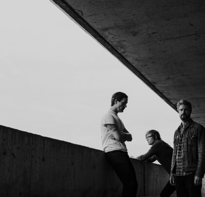 Metz comparte su nueva canción 