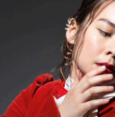Escucha el remix de Clark para “Love Me More” de Mitski