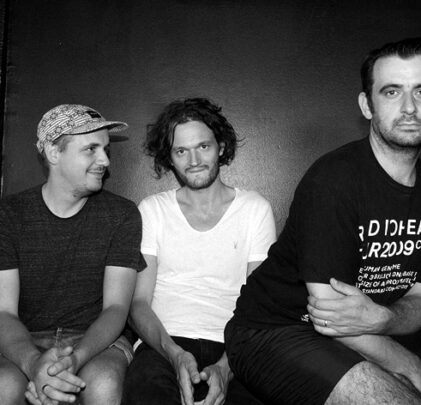 Moderat comparte el video 