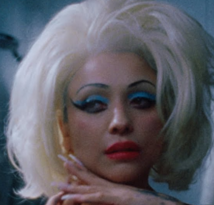 Mon Laferte impacta con su sencillo “Otra Noche de Llorar”