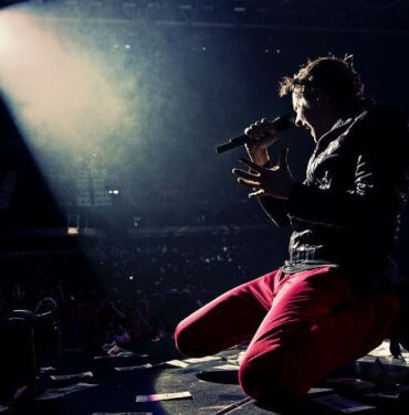 Muse da otro adelanto de 'Live At Rome Olympic Stadium'