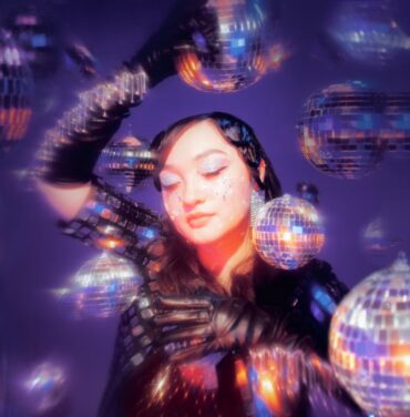 Mxmtoon anuncia álbum y estrena “sad disco”