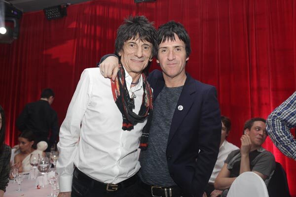 Johnny Marr y Ronnie Wood rinden tributo a The Smiths