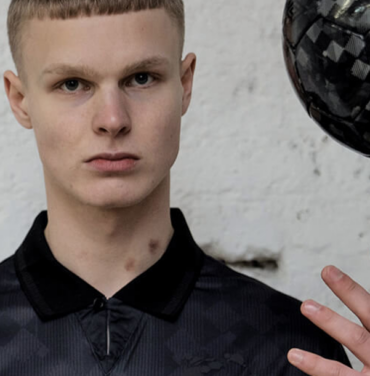 Checa la nueva colección deportiva de New Order y Umbro 