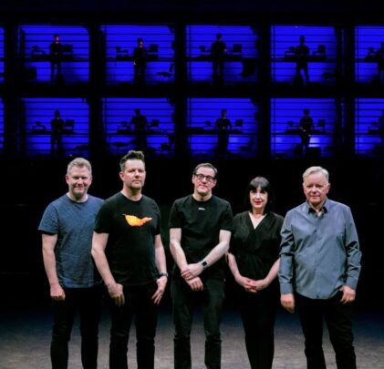 New Order comparte el show en vivo, 'So It Goes'