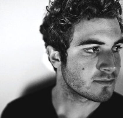 Escucha el nuevo track de Nicolas Jaar