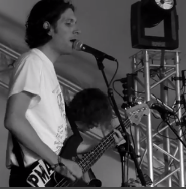 No Age estrena tema en vivo