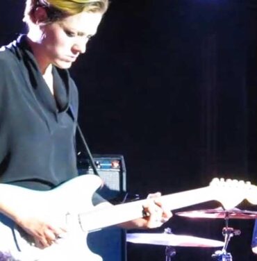 Savages estrena tema en vivo