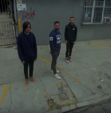 Nothing estrena video