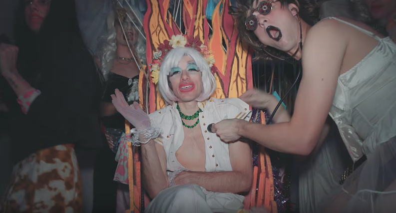 of Montreal comparte video para 