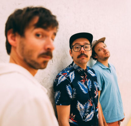 Orions Belte inicia un viaje cósmico con 'Women'