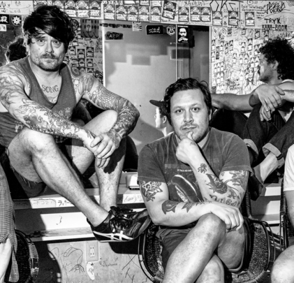 OSEES anuncia álbum y comparte “CASSIUS, BRUTUS & JUDAS”