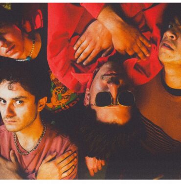 Pájaros Vampiro comparte su nuevo tema “Algo Bien”