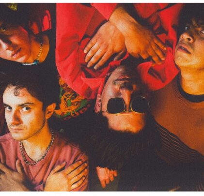 Pájaros Vampiro comparte su nuevo tema “Algo Bien”
