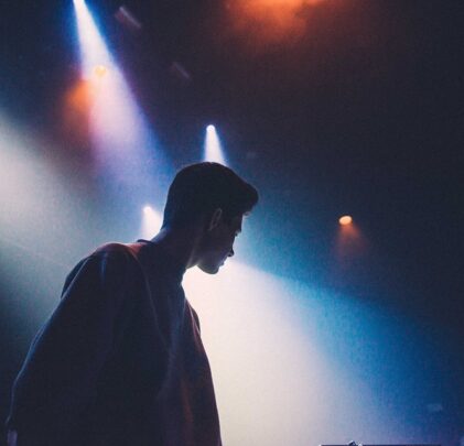 Entrevista con Petit Biscuit