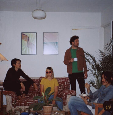 PREMIERE: Petite Amie está de estreno con “Adiós”