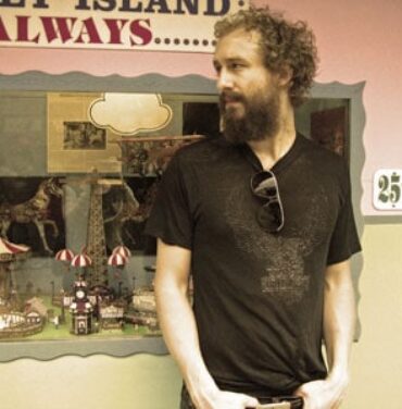 Phosphorescent y su cover a Vampire Weekend